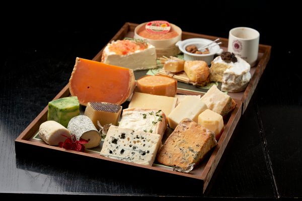 チーズ盛り合わせ<br> (Assorted Cheese)