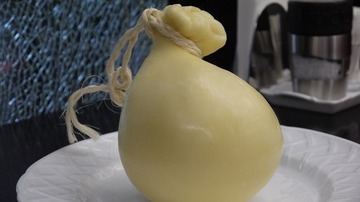 Caciocavallo (カチョカバロ)