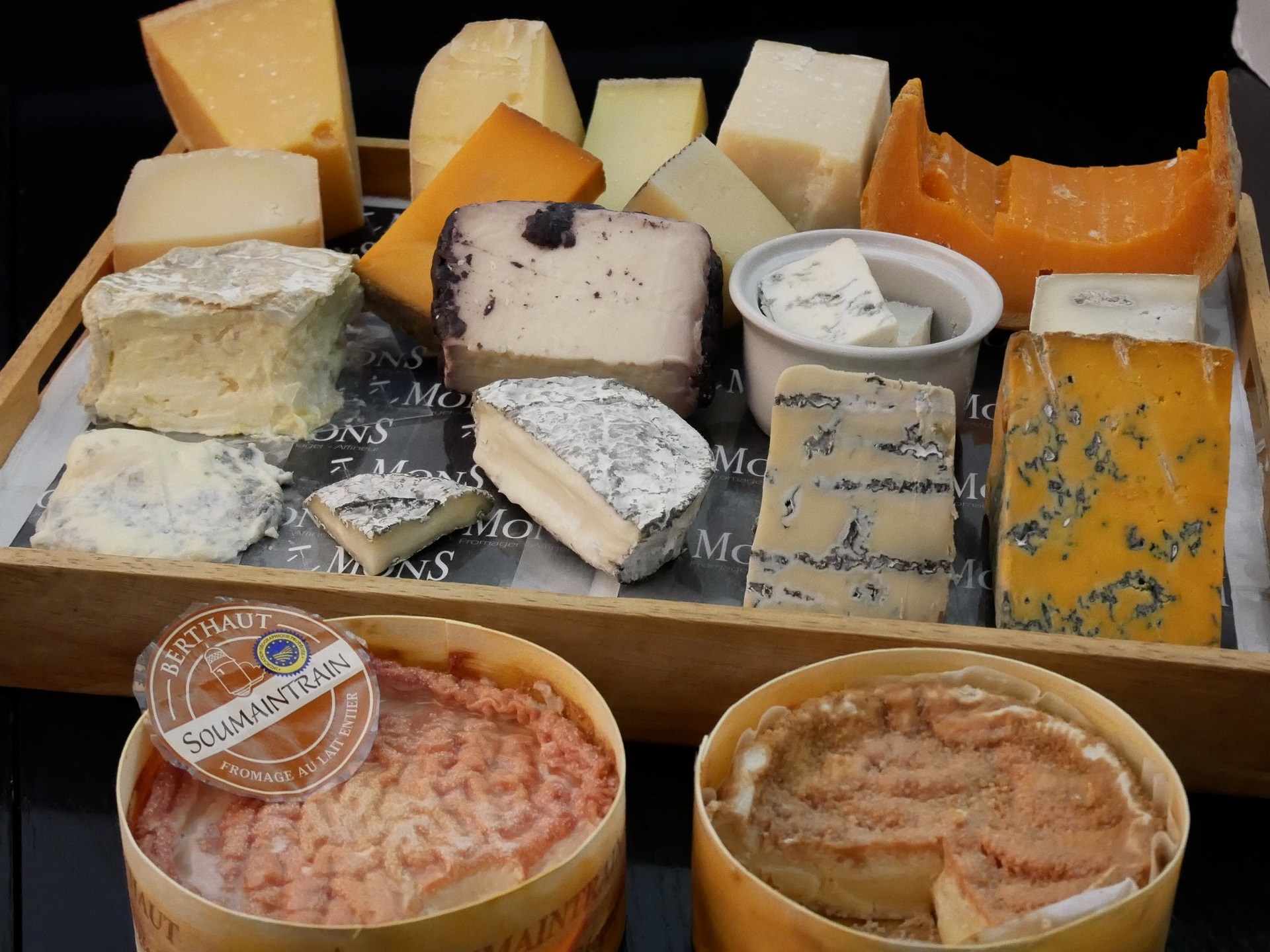 チーズ盛り合わせ<br> (Assorted Cheese)